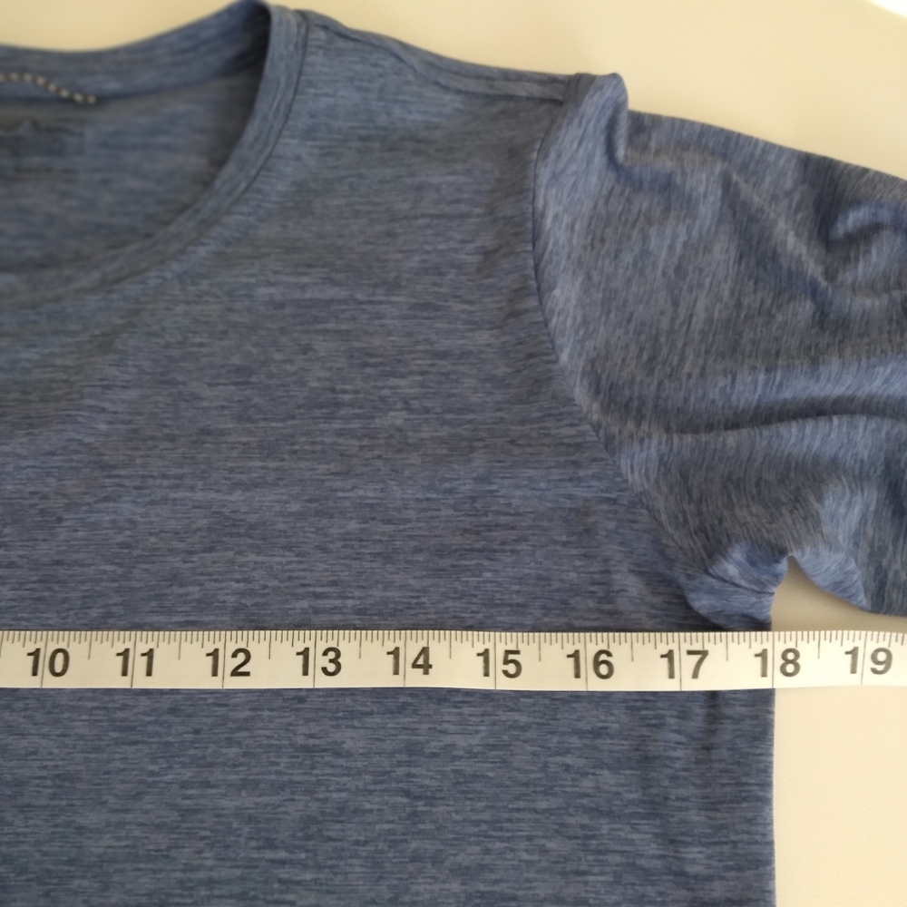 Like New! Patagonia Heathered Blue Crew Neck Athletic Long Sleeve Shirt - Picture 7 of 11